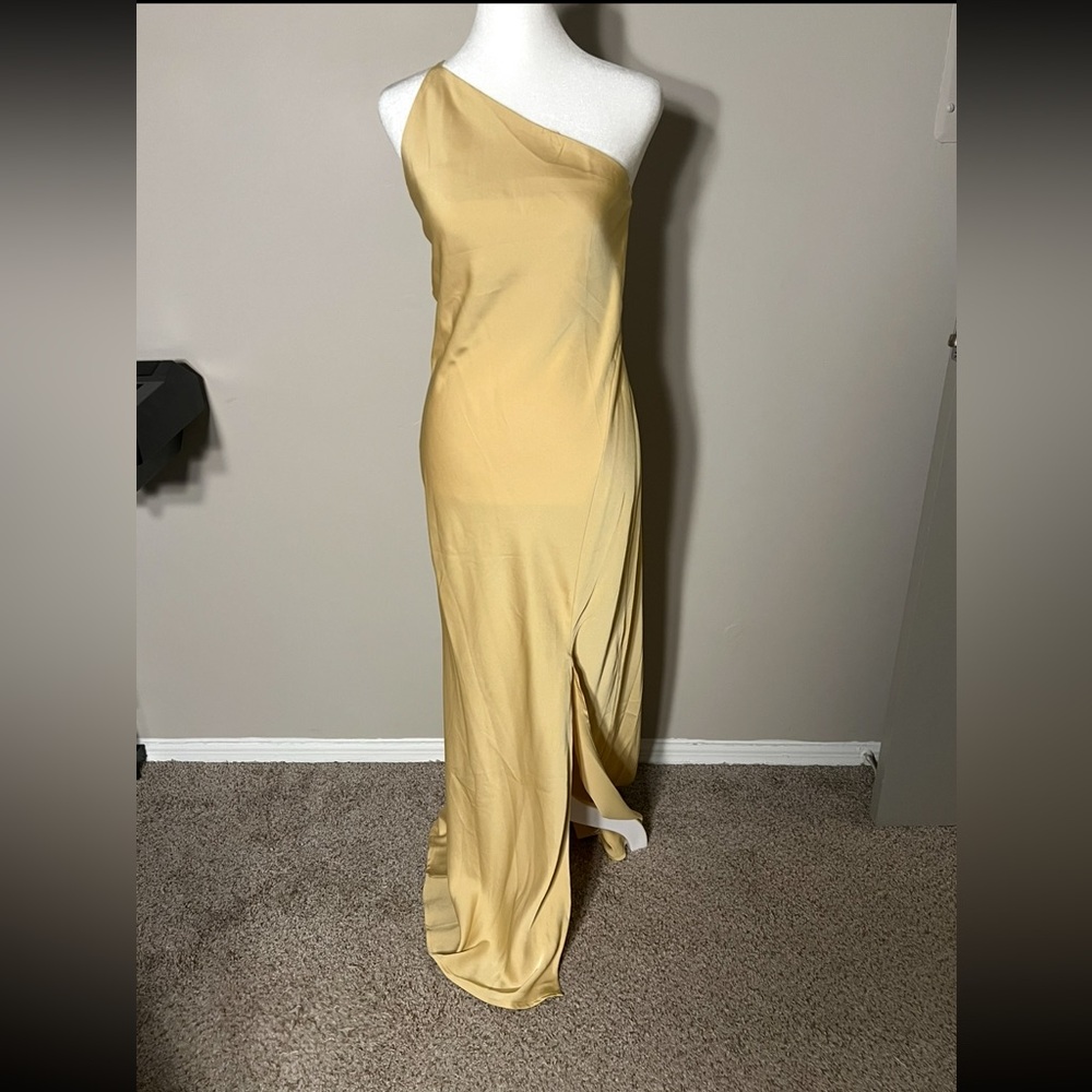Commense One-Shoulder Yellow Dress